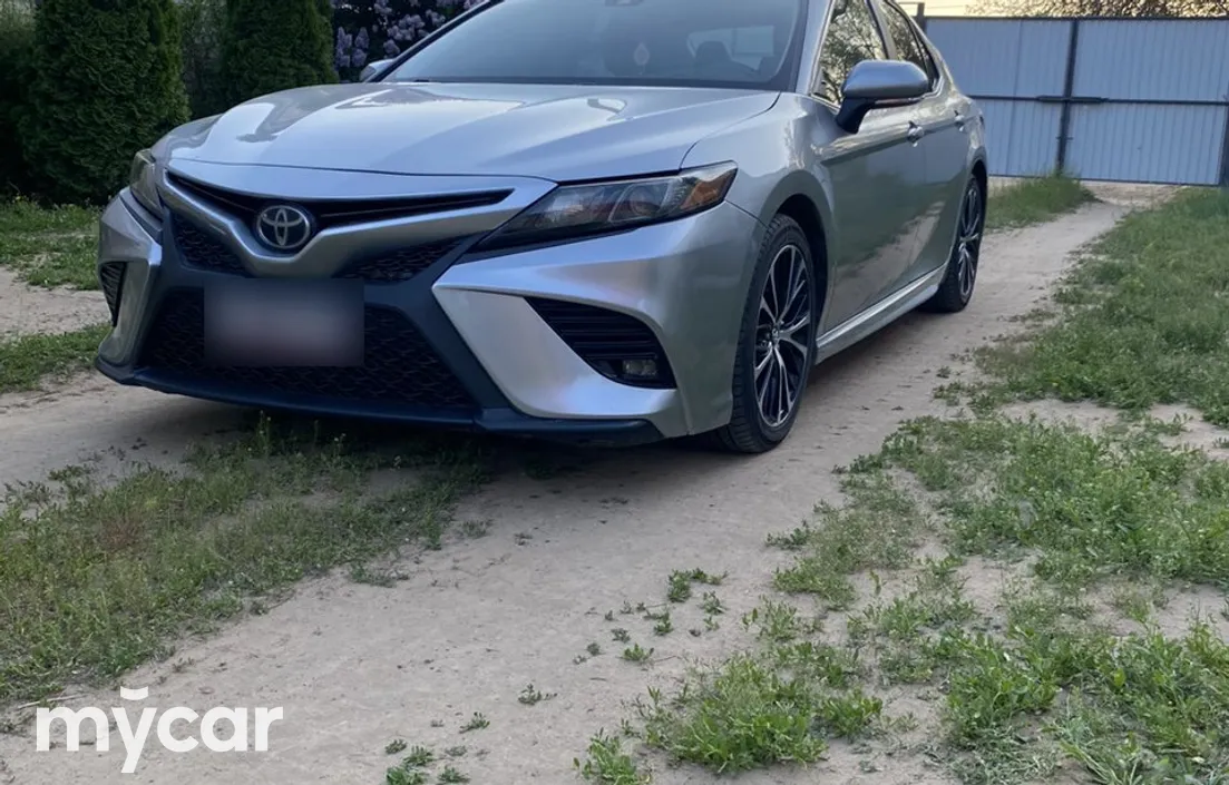 Toyota Camry 2018