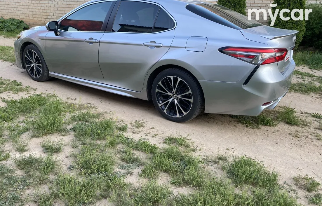 Toyota Camry 2018