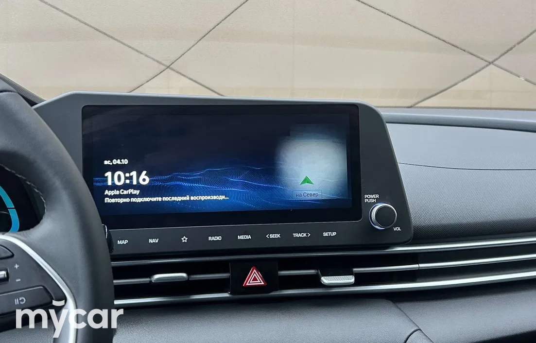 Hyundai Elantra 2025