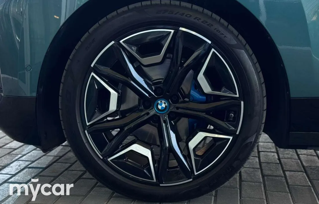 BMW iX 2023
