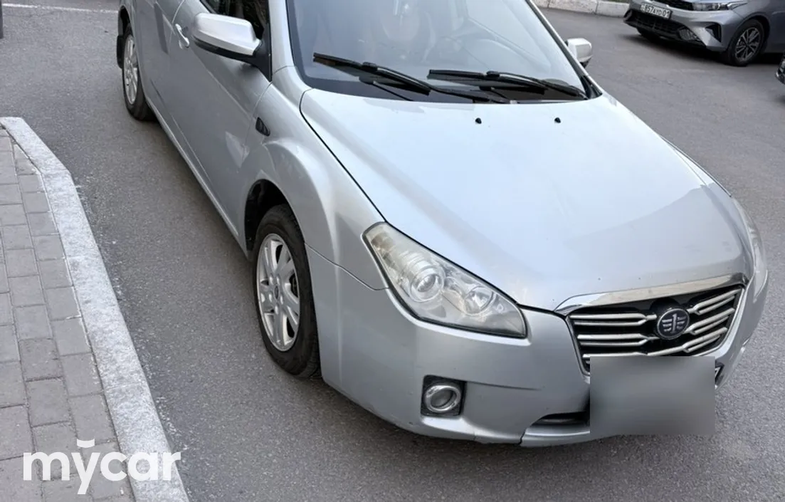 FAW Besturn B50 2012