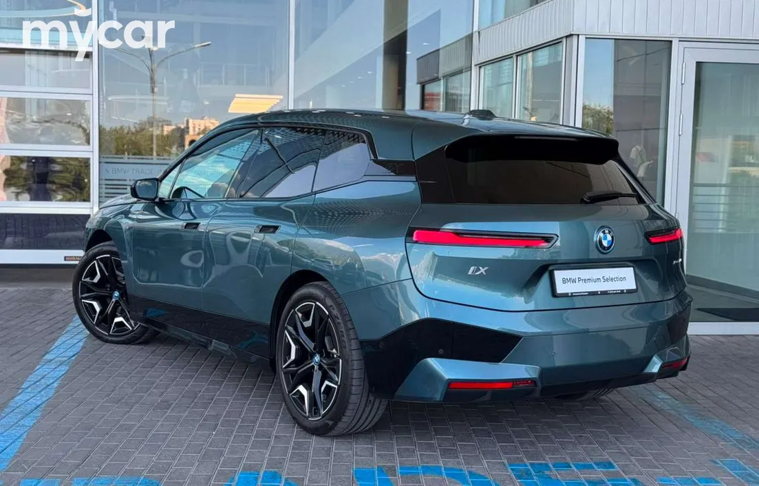 BMW iX 2023