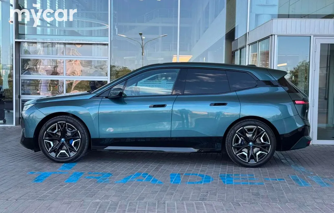 BMW iX 2023