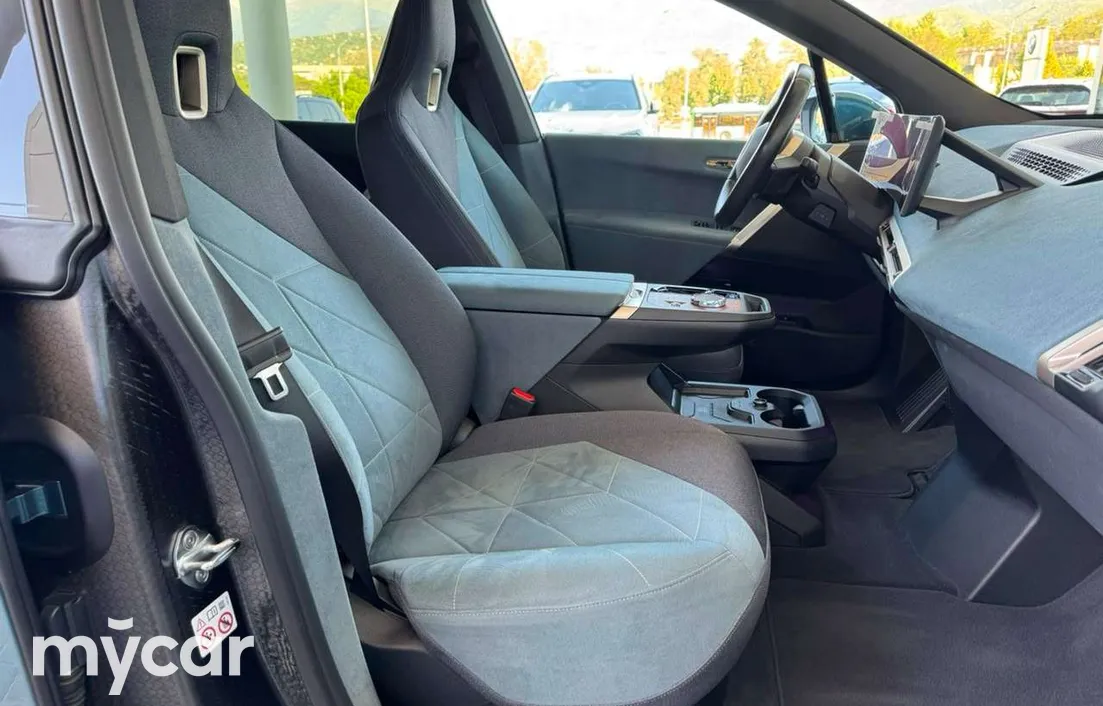 BMW iX 2023