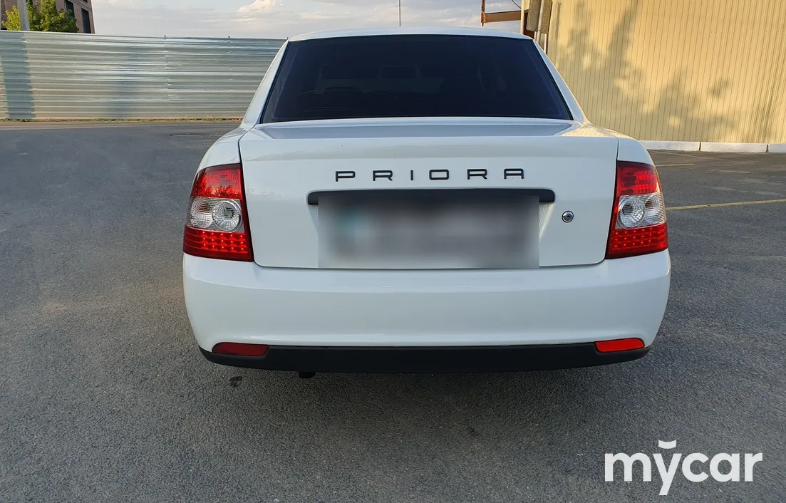 LADA Priora 2013