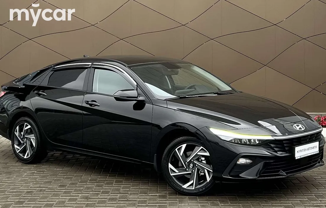 Hyundai Elantra 2025