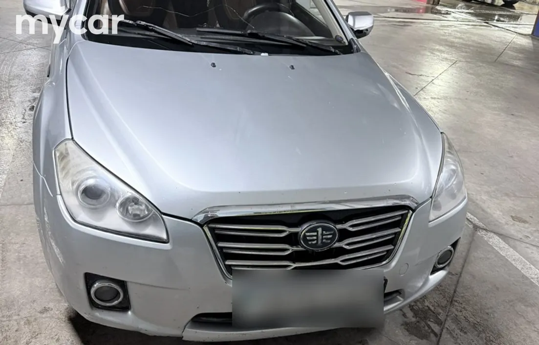 FAW Besturn B50 2012