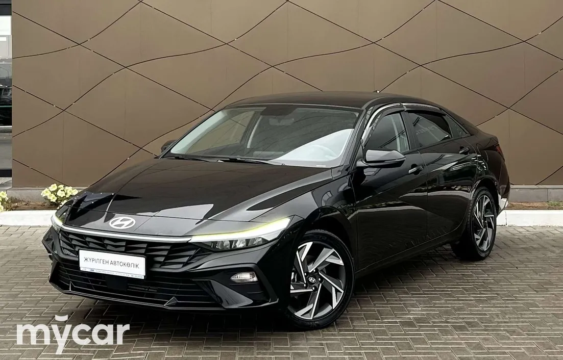 Hyundai Elantra 2025