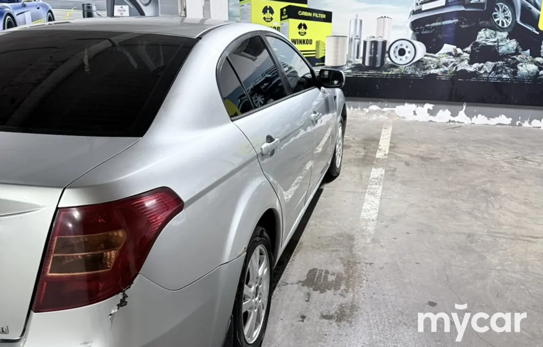 FAW Besturn B50 2012