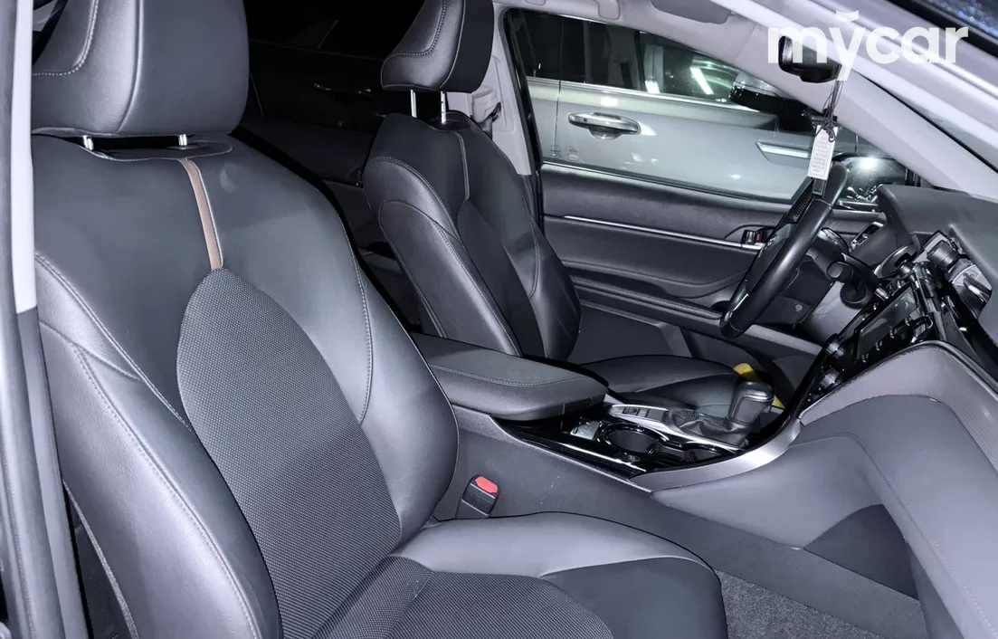 Toyota Camry 2020