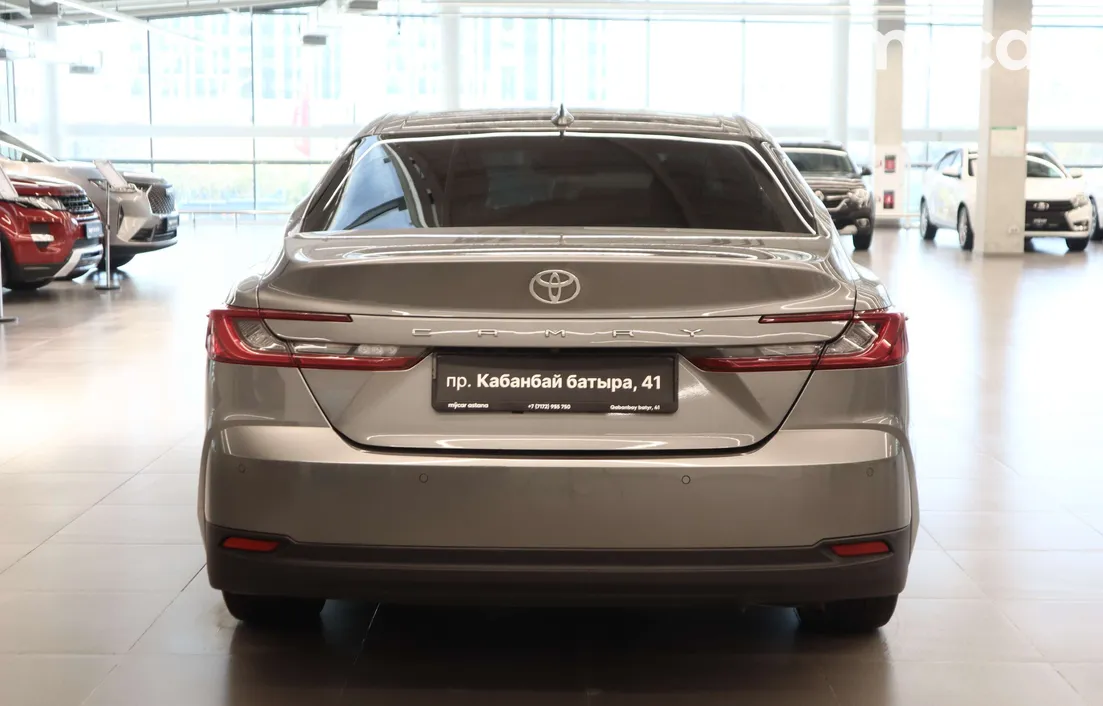 Toyota Camry 2025