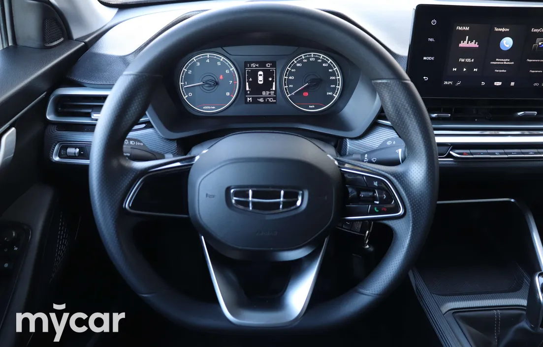 Geely Emgrand 2024