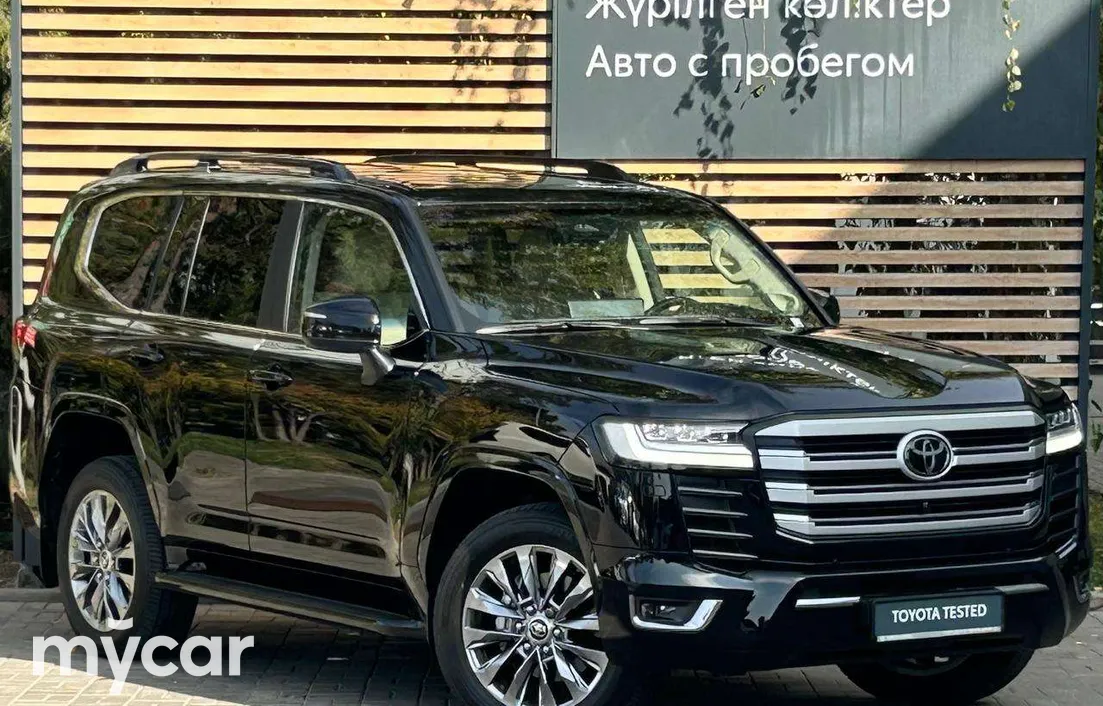 Toyota Land Cruiser 300 2025