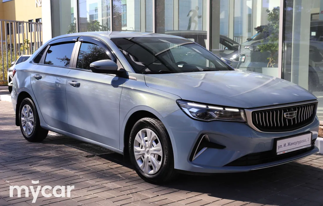 Geely Emgrand 2024