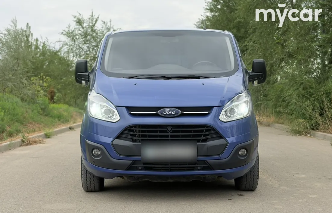 Ford Tourneo Custom 2013