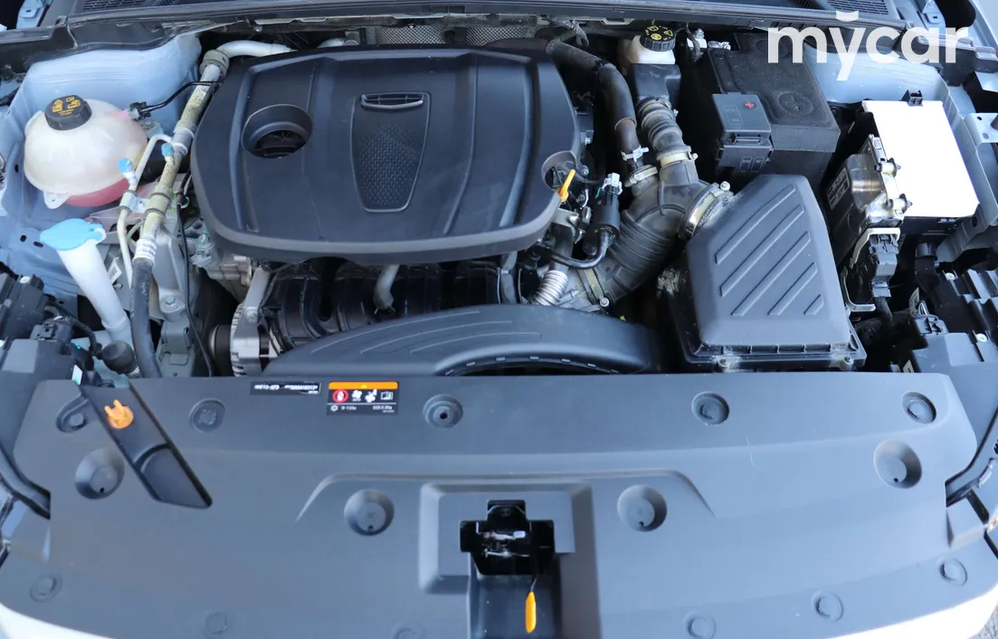 Geely Emgrand 2024