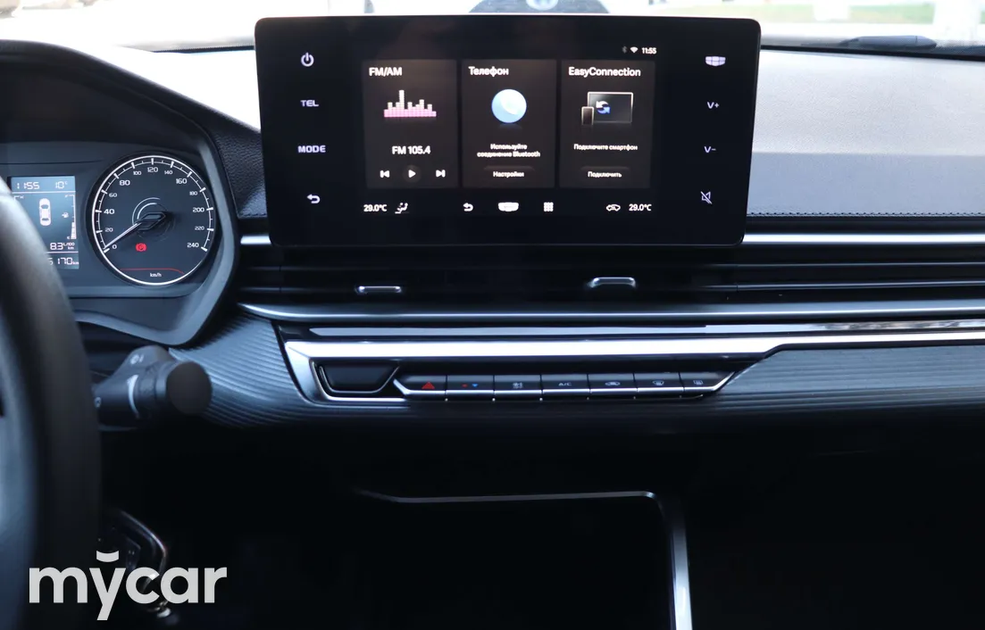 Geely Emgrand 2024