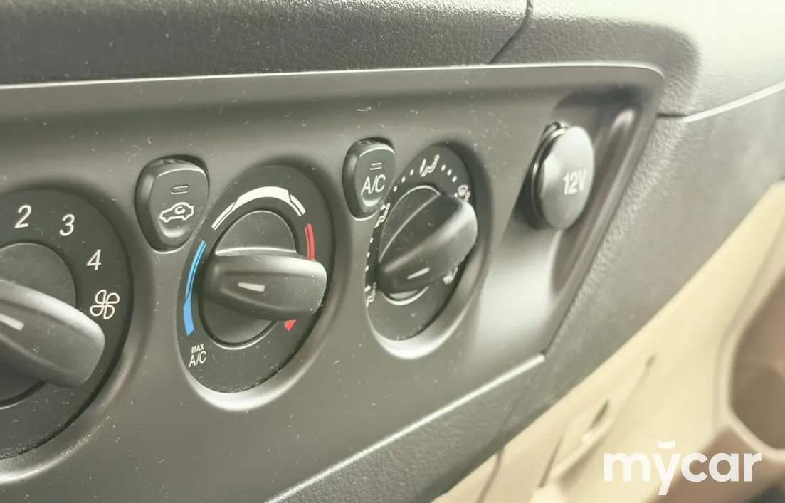 Ford Tourneo Custom 2013