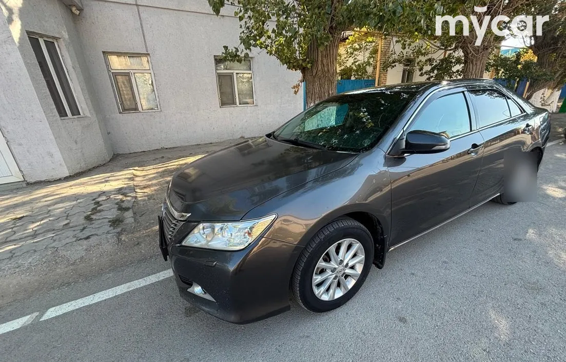 Toyota Camry 2014