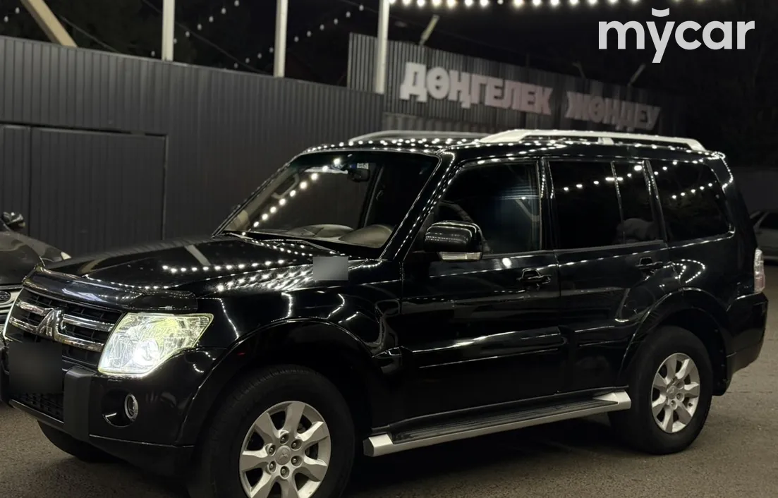 Mitsubishi Pajero 2010