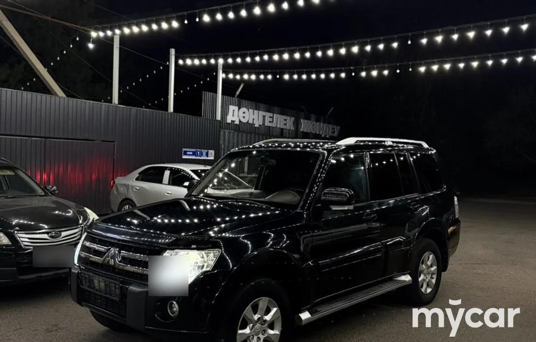Mitsubishi Pajero 2010