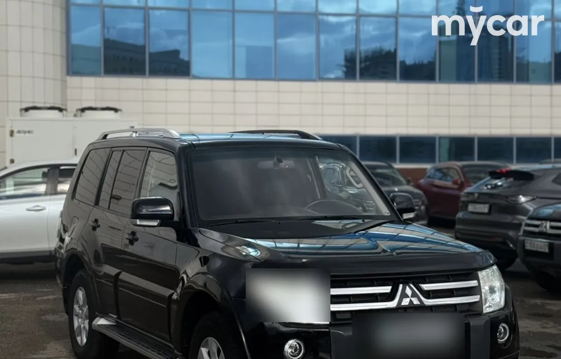 Mitsubishi Pajero 2010