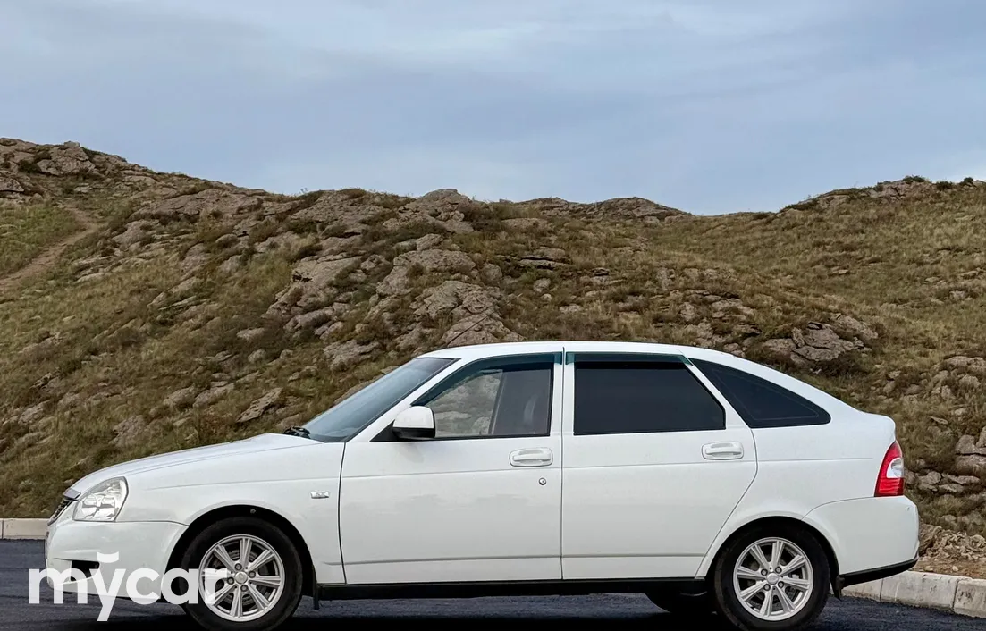 LADA Priora 2015