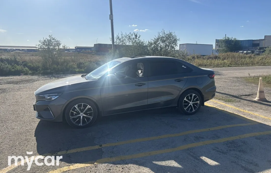 Geely Emgrand 2025