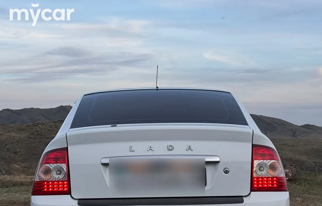 LADA Priora 2015