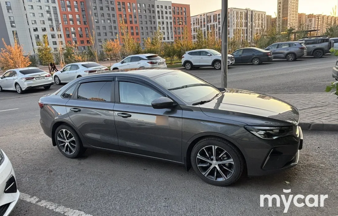 Geely Emgrand 2025