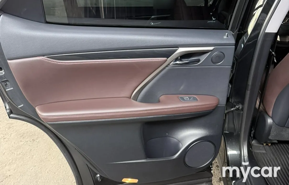 Lexus RX 2020