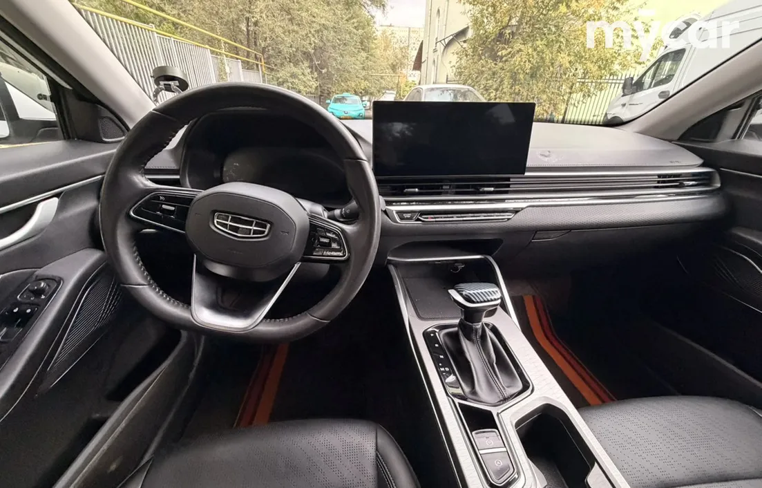 Geely Emgrand 2023