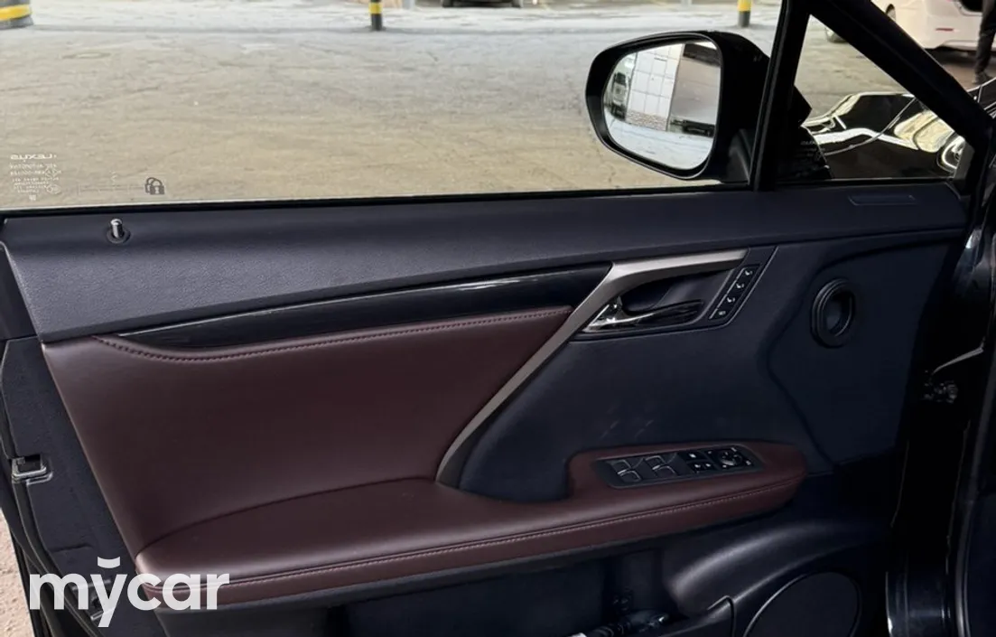 Lexus RX 2020