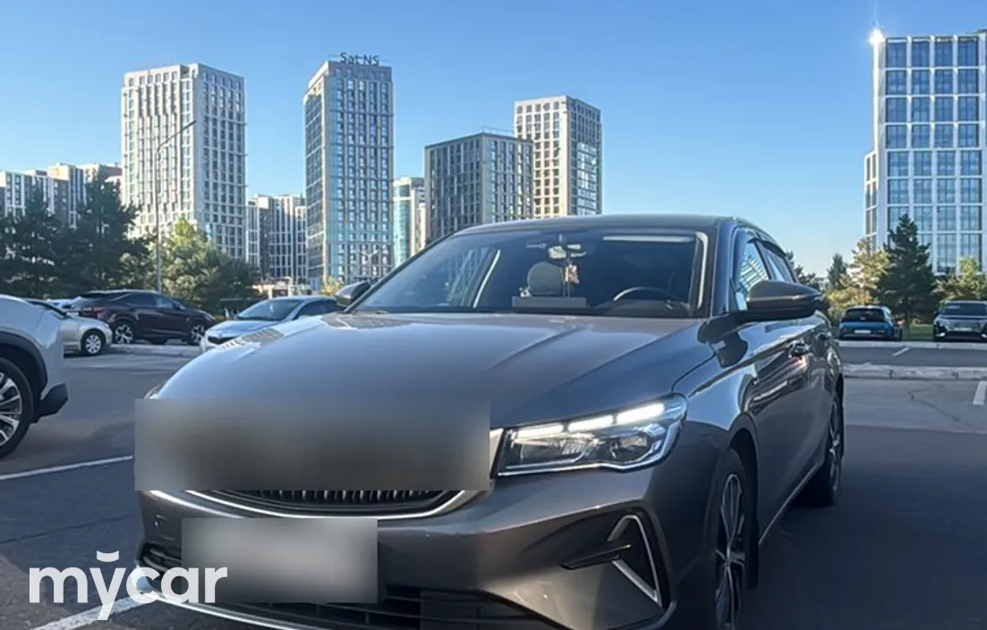 Geely Emgrand 2025