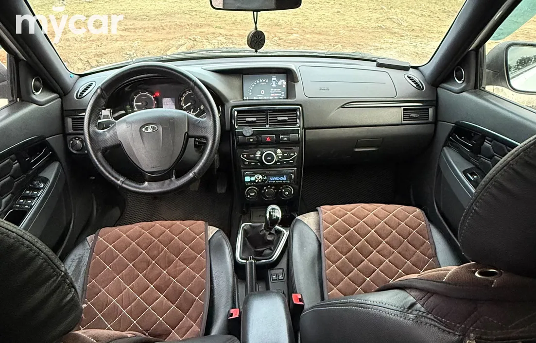 LADA Priora 2015