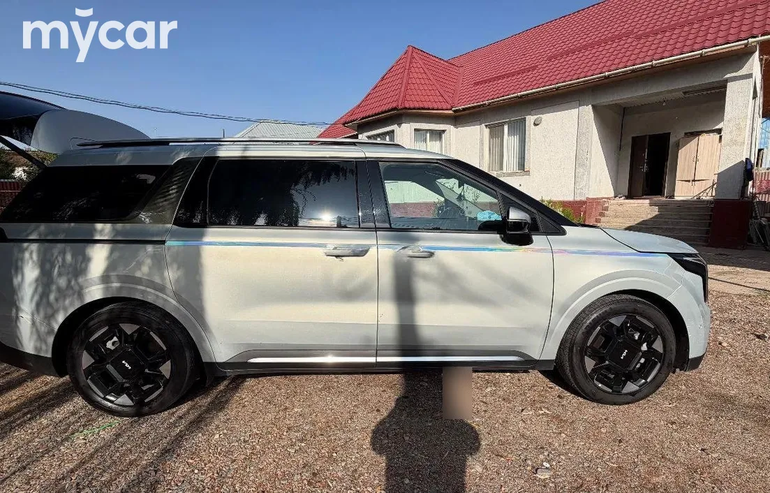 Kia Carnival 2025