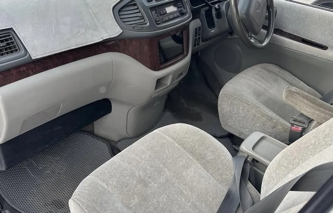 Toyota Regius 1997