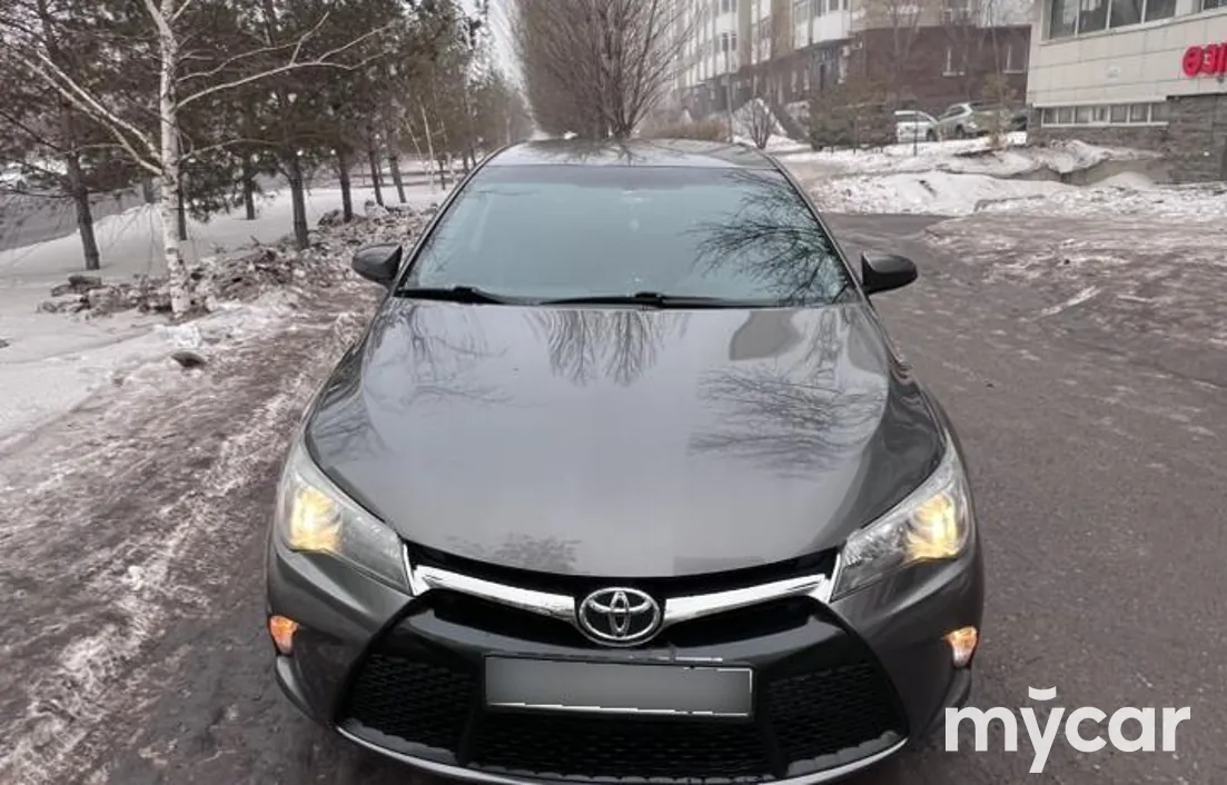 Toyota Camry 2015