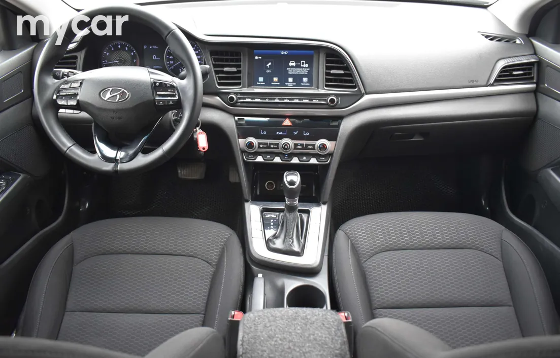 Hyundai Elantra 2019