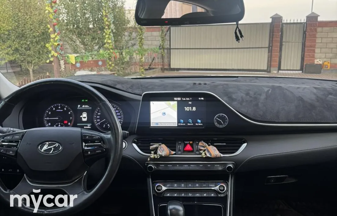 Hyundai Grandeur 2017