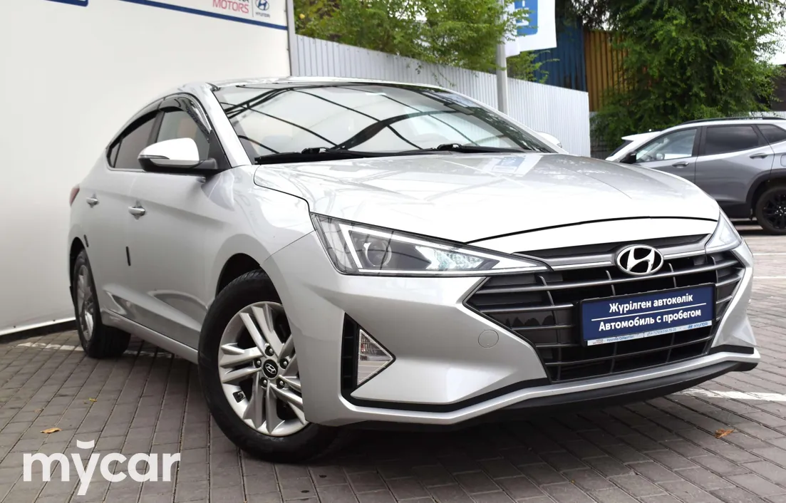 Hyundai Elantra 2019