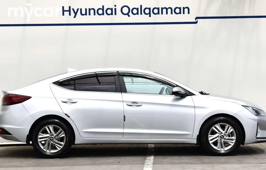 Hyundai Elantra 2019
