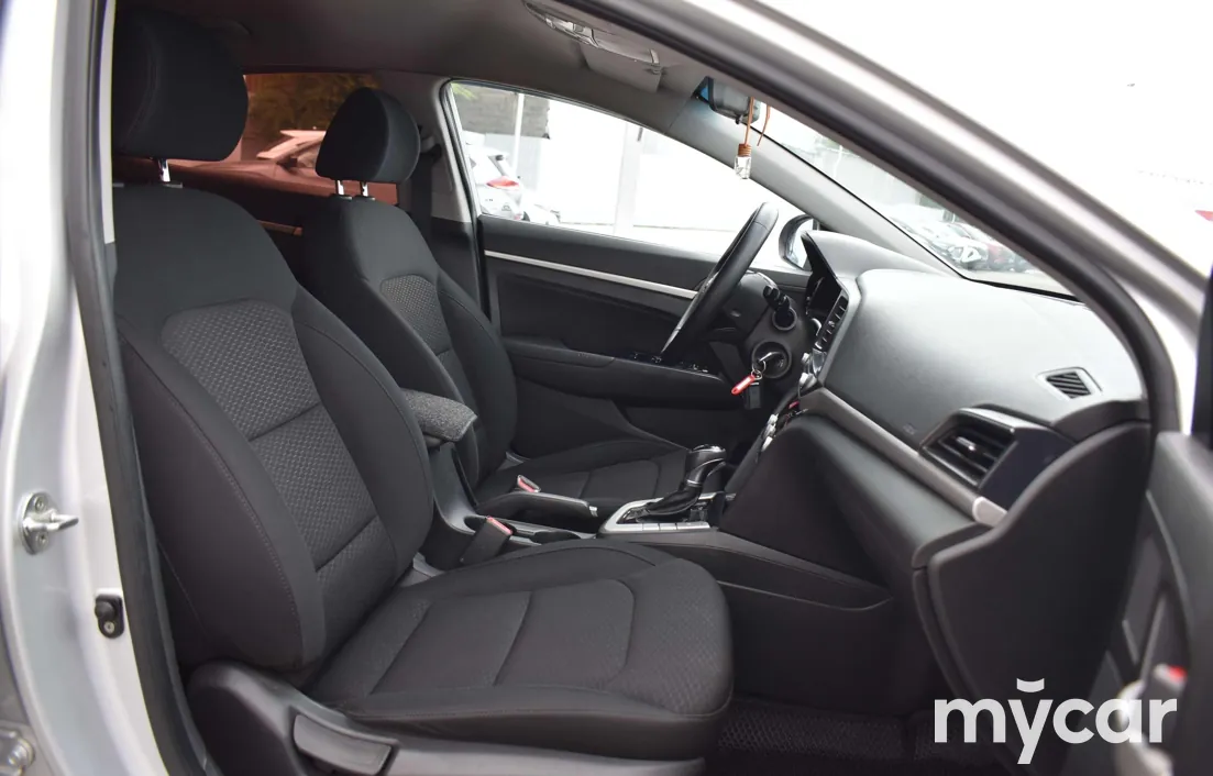Hyundai Elantra 2019