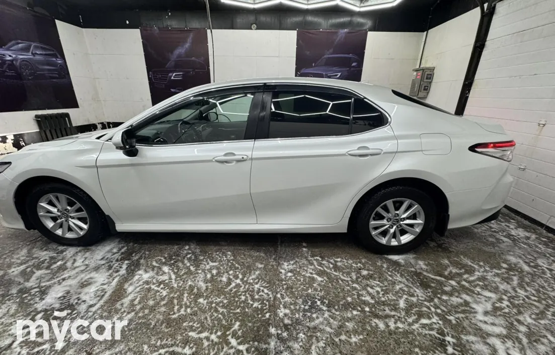 Toyota Camry 2019