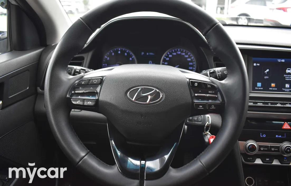 Hyundai Elantra 2019