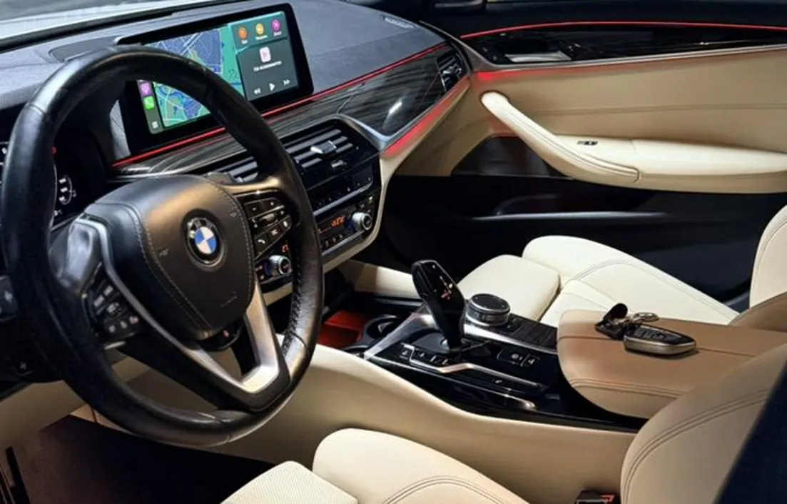 BMW 5 серия 2021