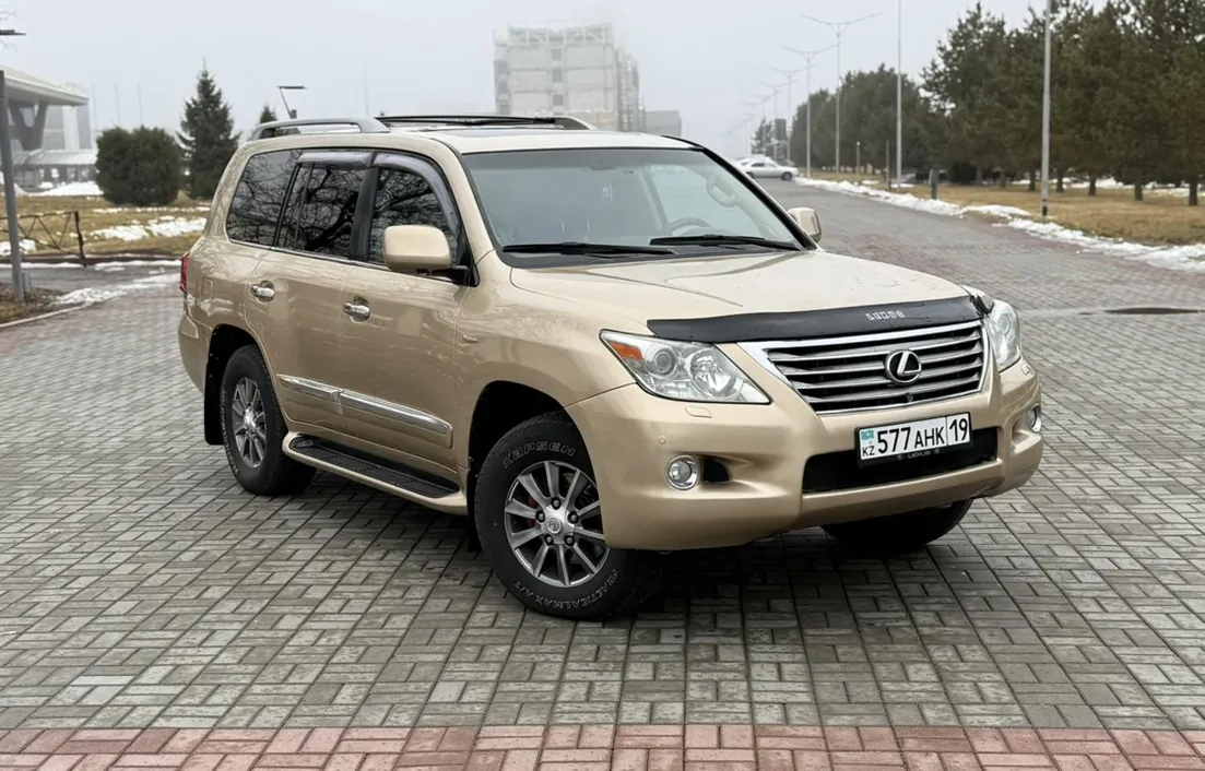 Lexus LX 2008
