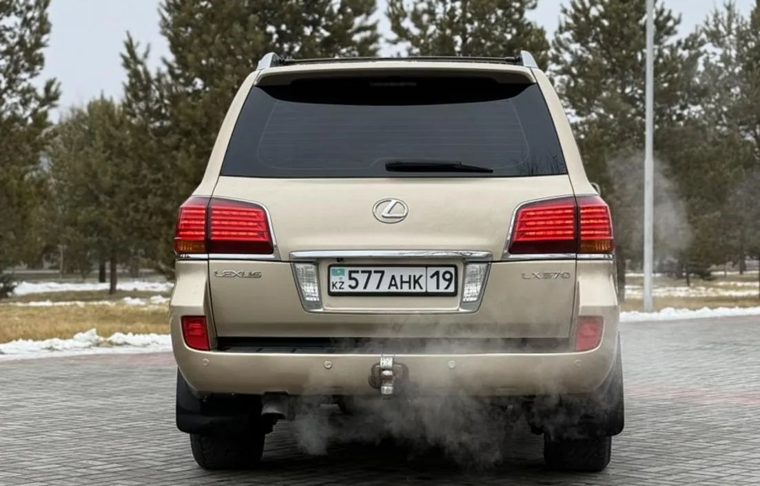 Lexus LX 2008