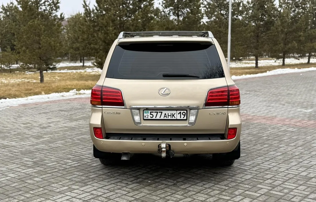 Lexus LX 2008