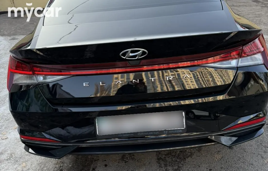 Hyundai Elantra 2022